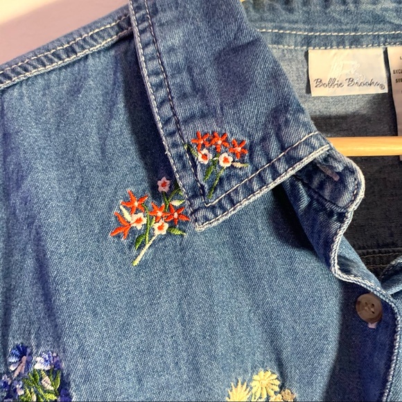 Embroidery flower jacket - Picture 2 of 3
